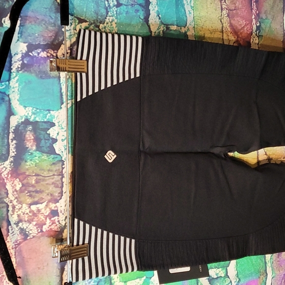 Active Legging - Picture 5 of 10